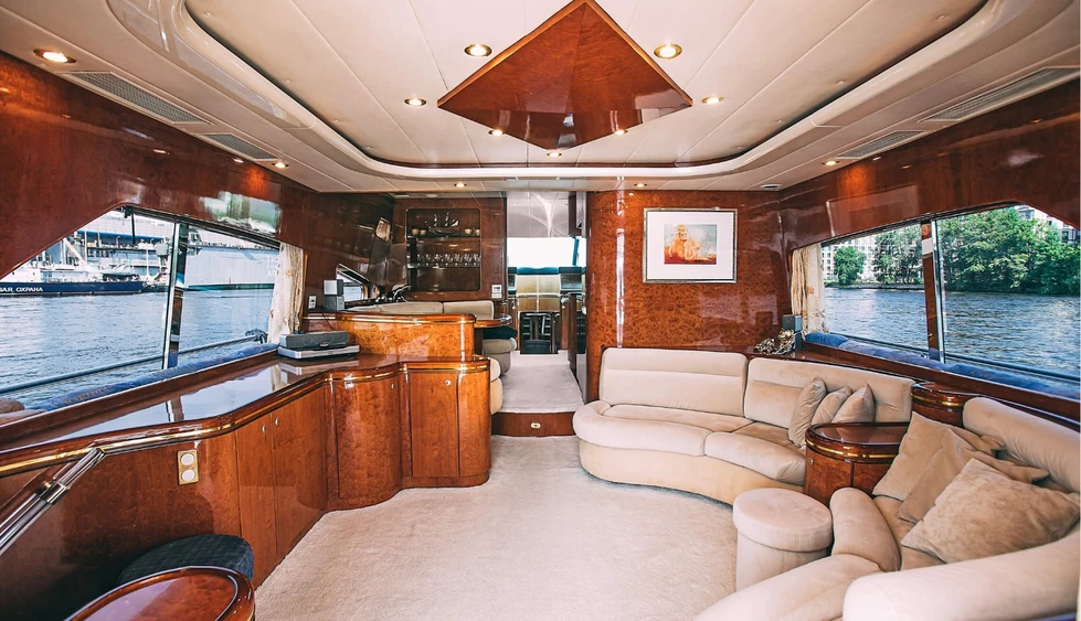 Яхта Elegance 65