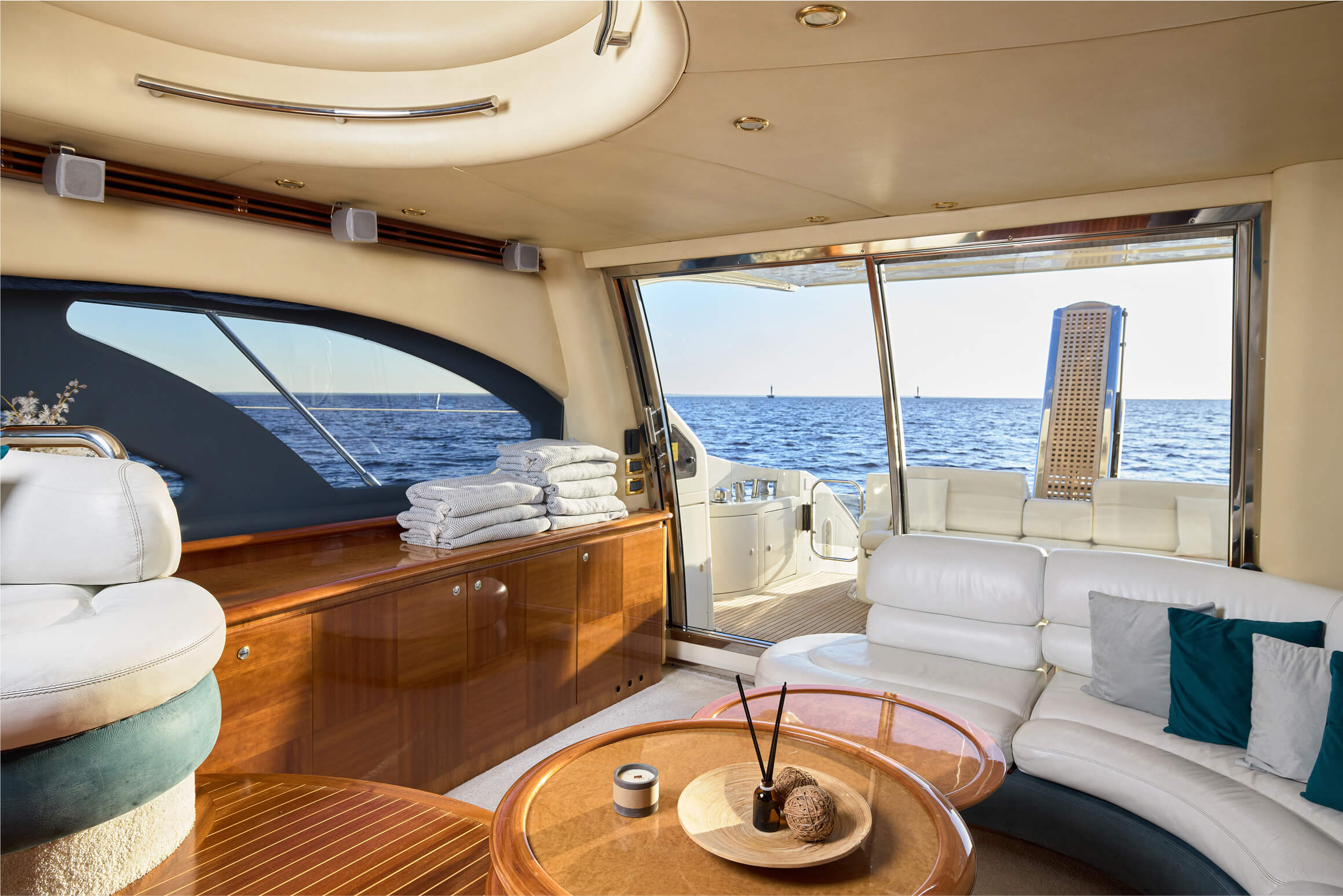 Яхта Azimut 55