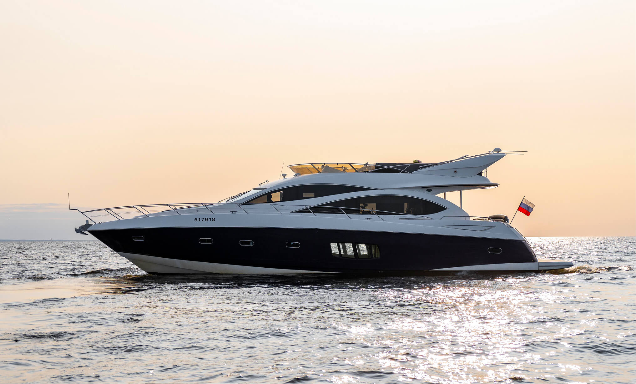 Яхта Sunseeker 70 Pallada