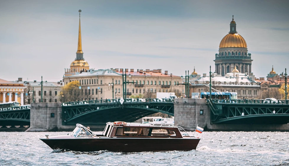 Катер Венисса