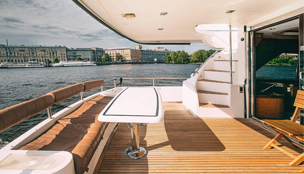 Яхта Elegance 65