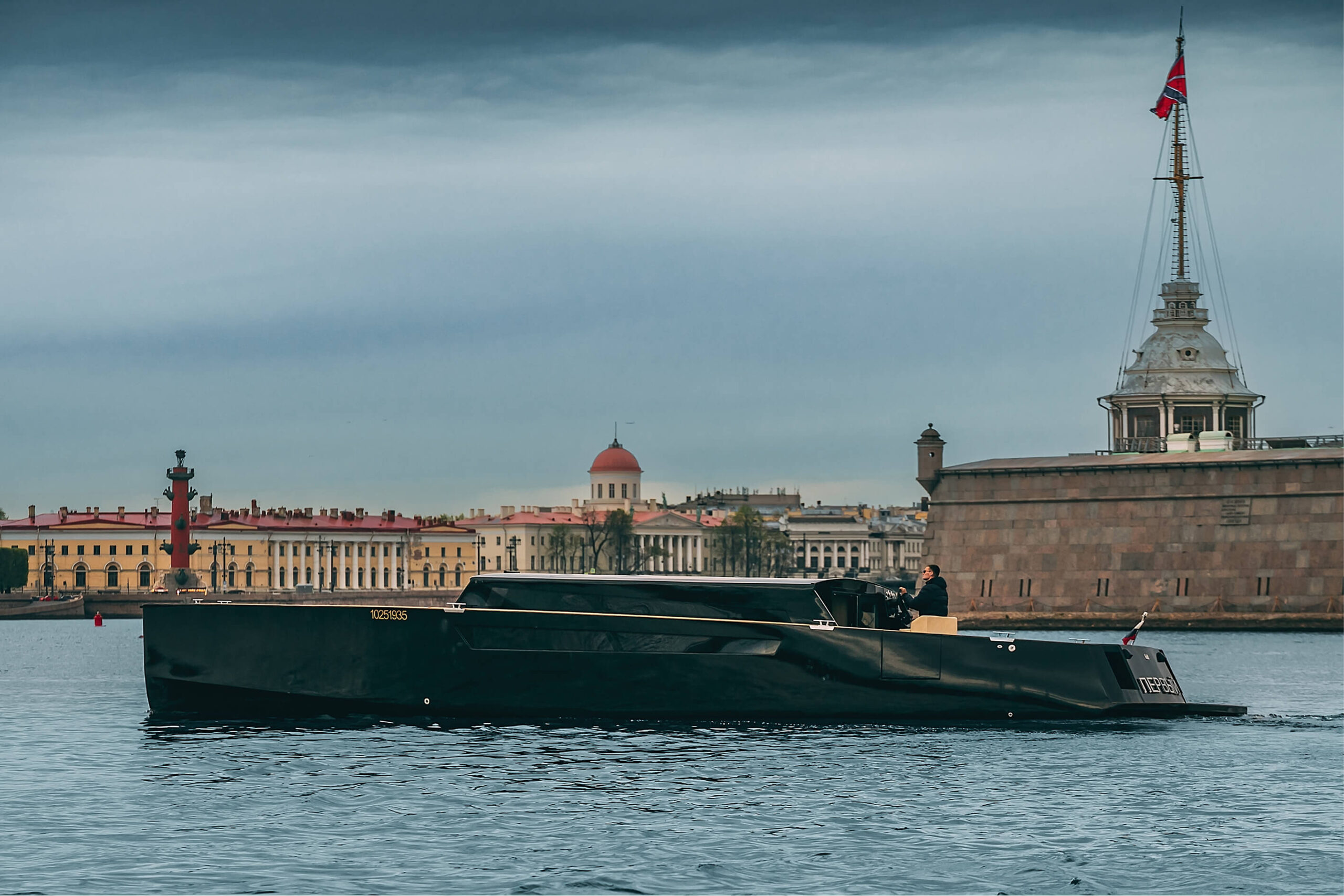 Яхта «Первый»