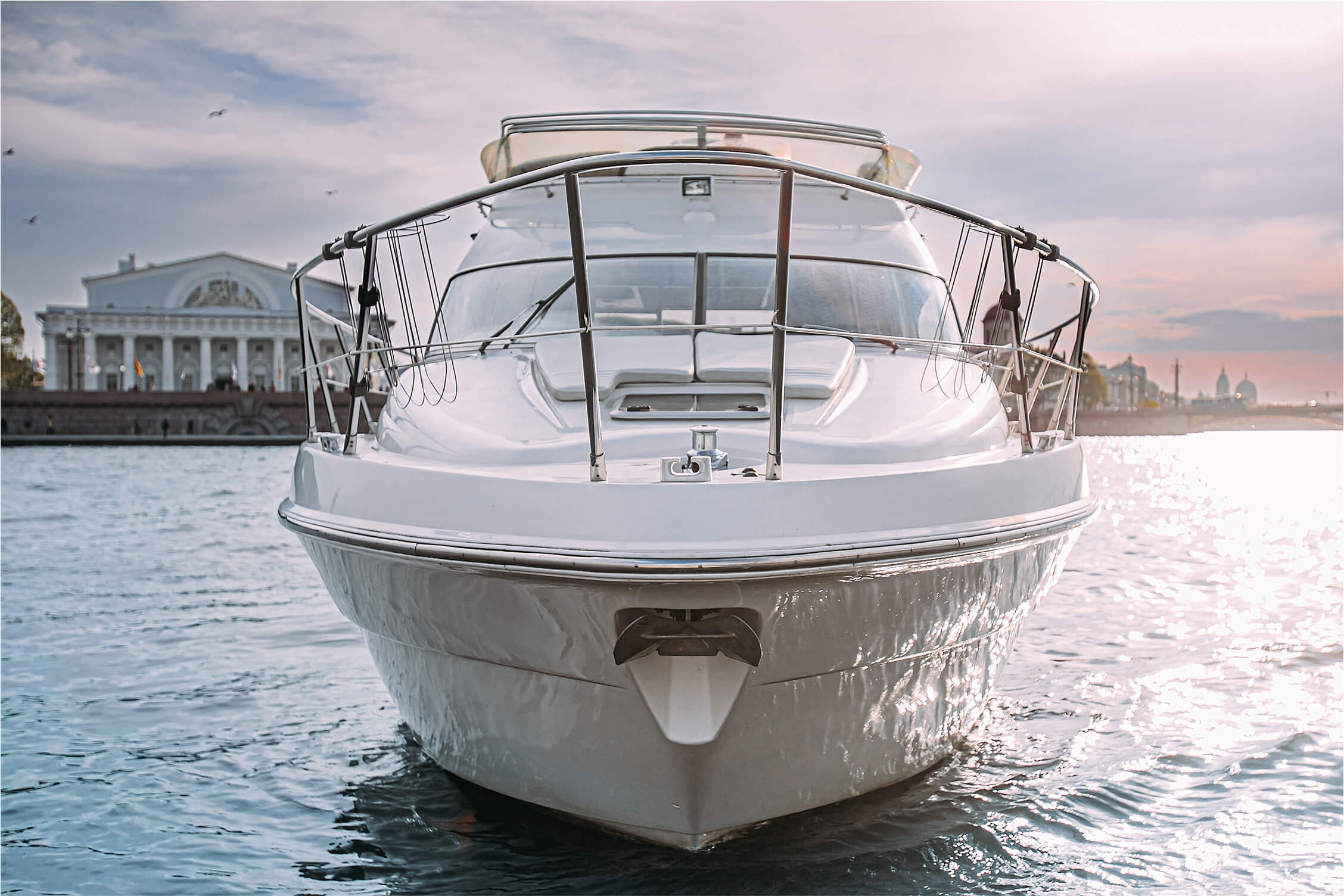 Яхта Sealine 37