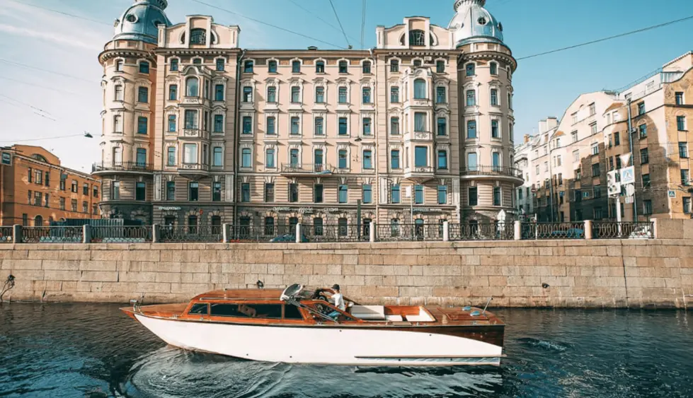 Катер Версаль