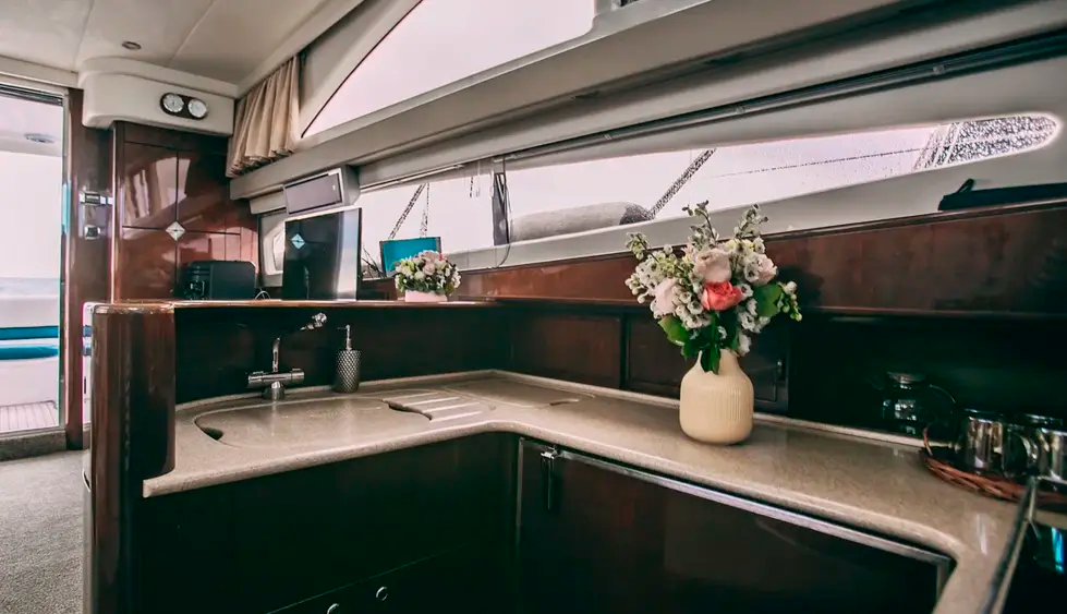 Яхта Princess 50