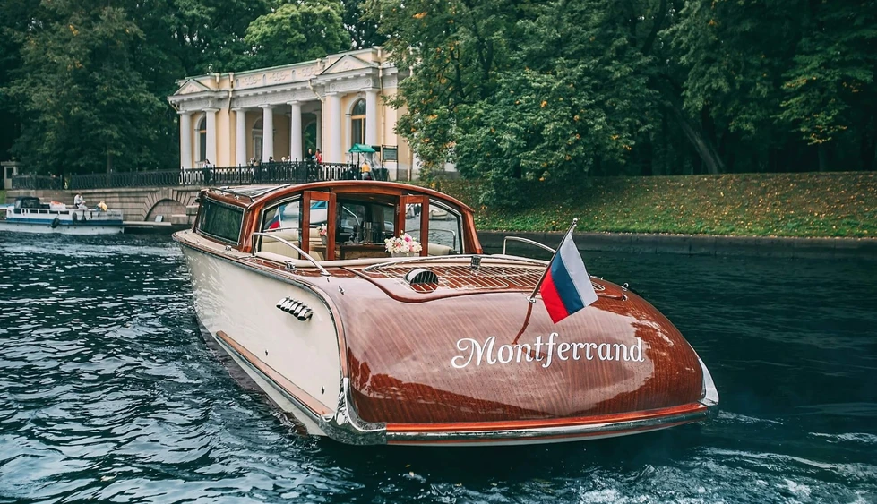 Яхта Монферран