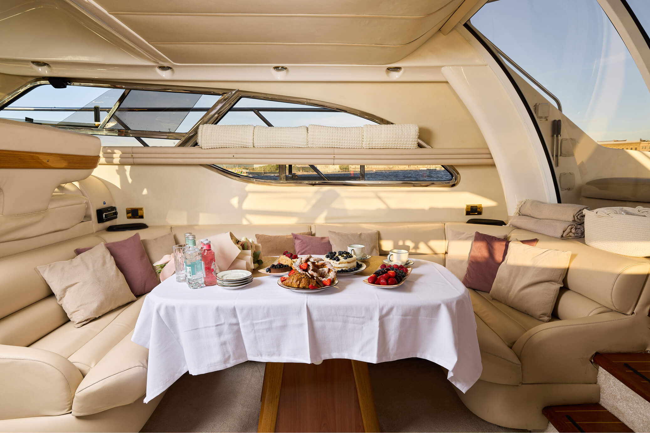Яхта SeaLine Monte Carlo