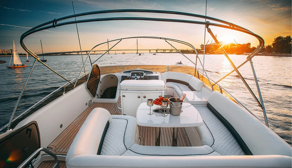 Яхта Princess 57