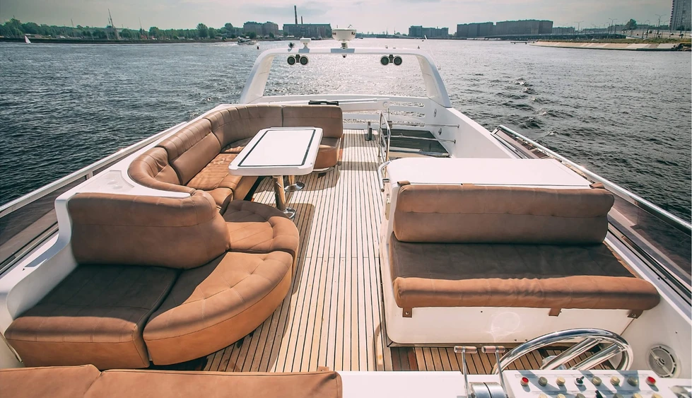 Яхта Elegance 65