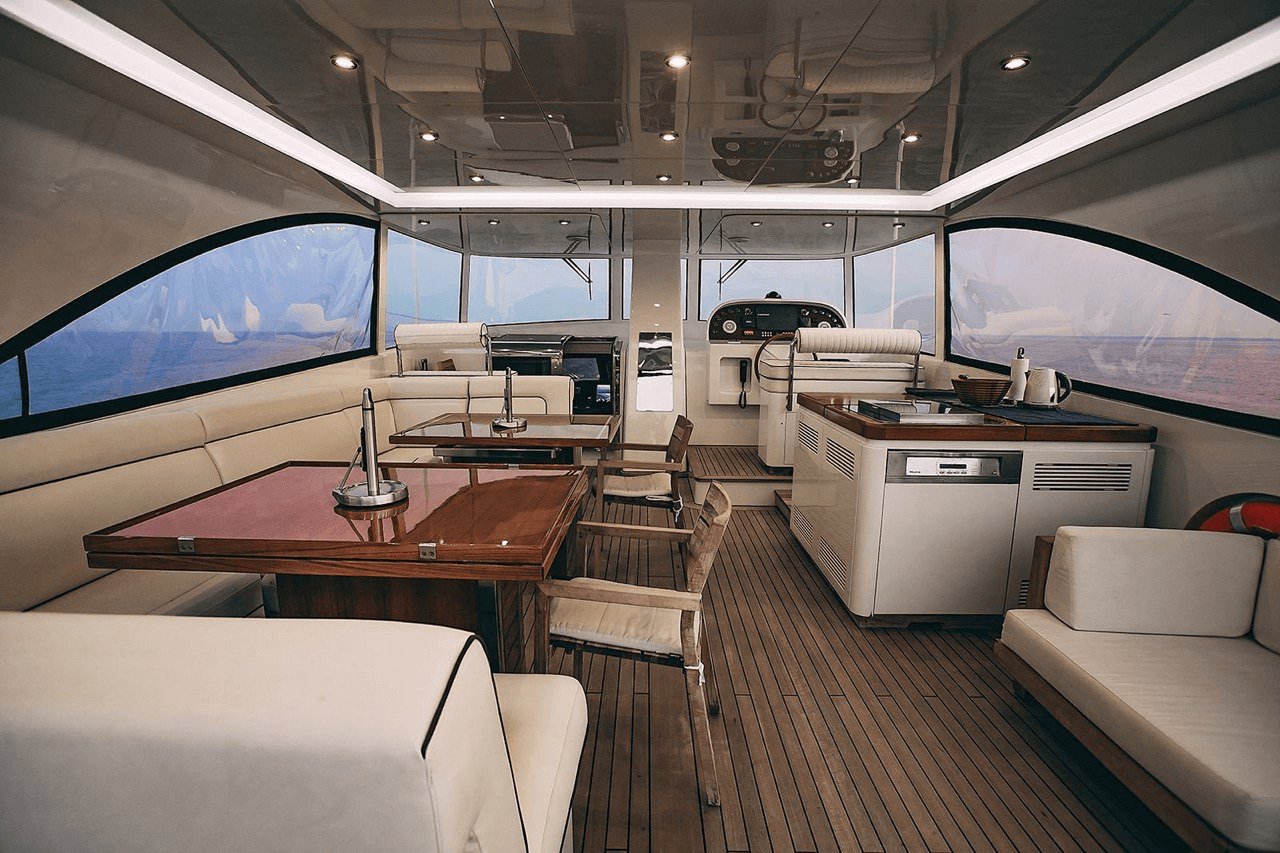 Яхта Benetti 90