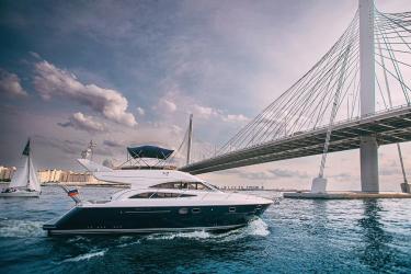 Яхта Princess 50
