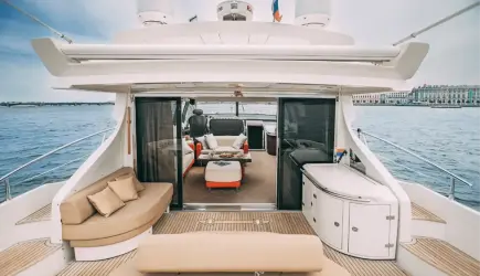 Яхта Azimut 62S